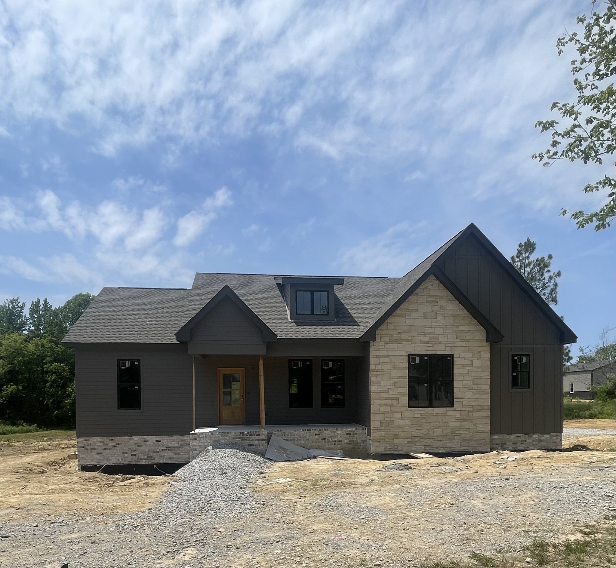 4564 Washington Road Greenbrier TN 37073