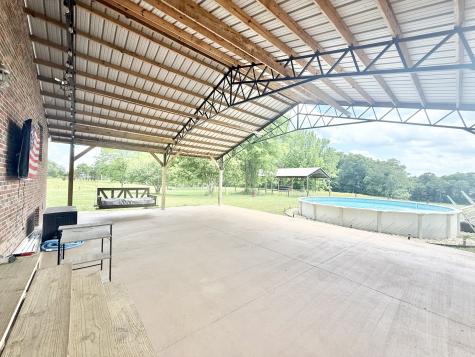 122 Mcintyre Road Iron City TN 38463