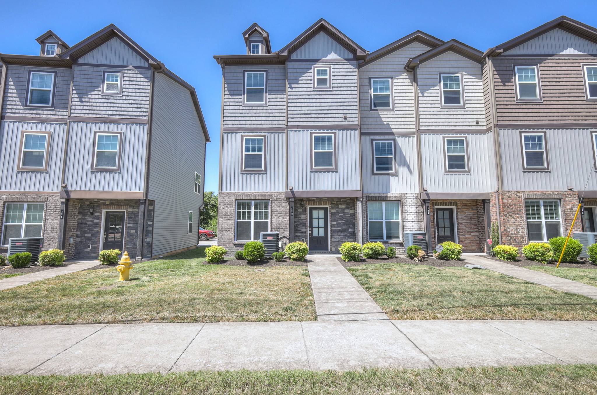 128 Ramsden Avenue La Vergne TN 37086
