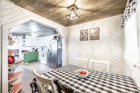 302 Edgewood Street Lafayette TN 37083