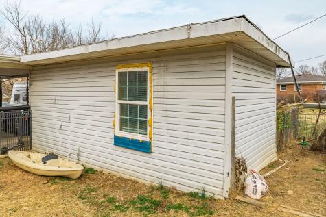 302 Edgewood Street Lafayette TN 37083