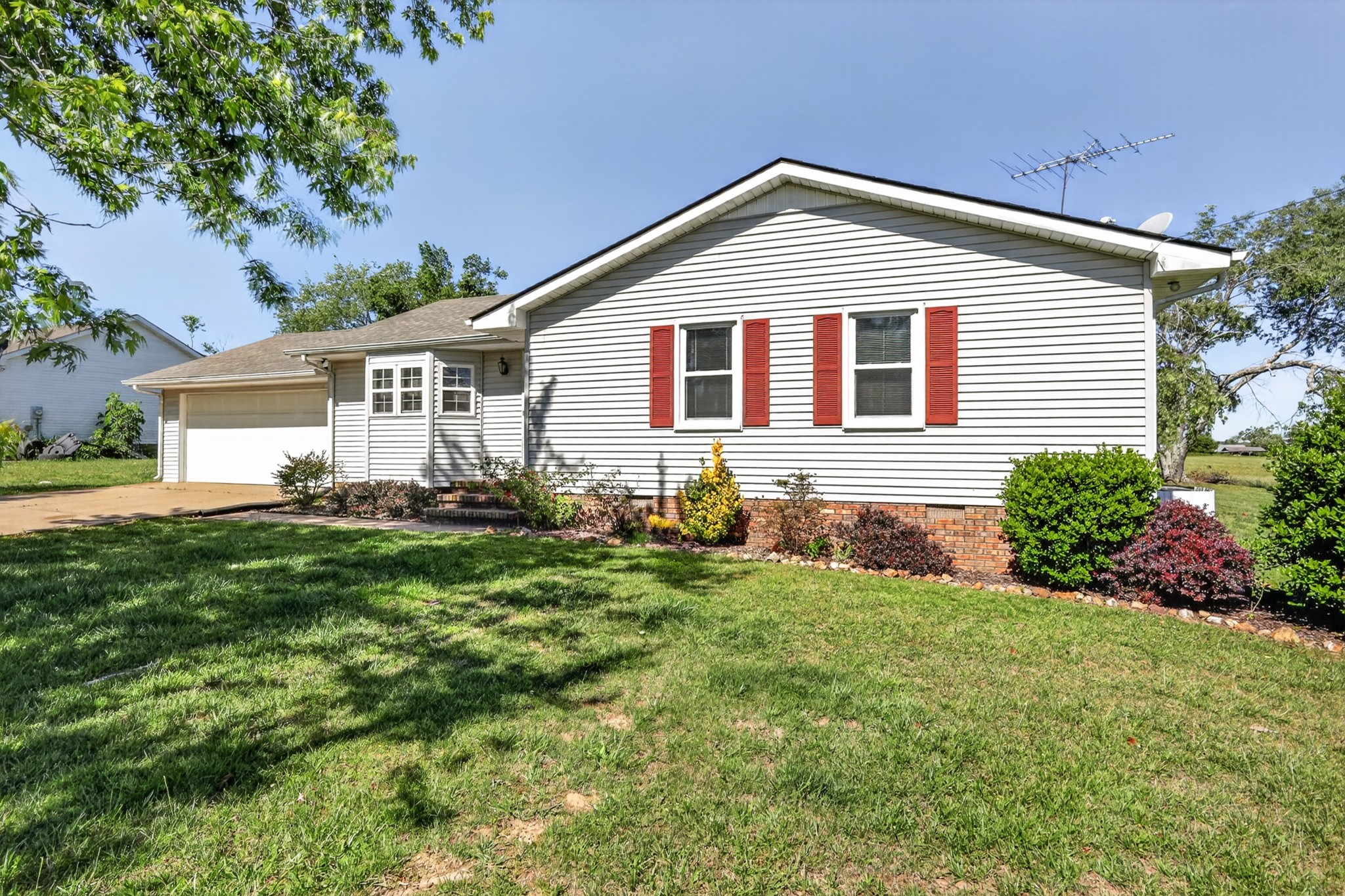 630 Edgefield Drive Hohenwald TN 38462