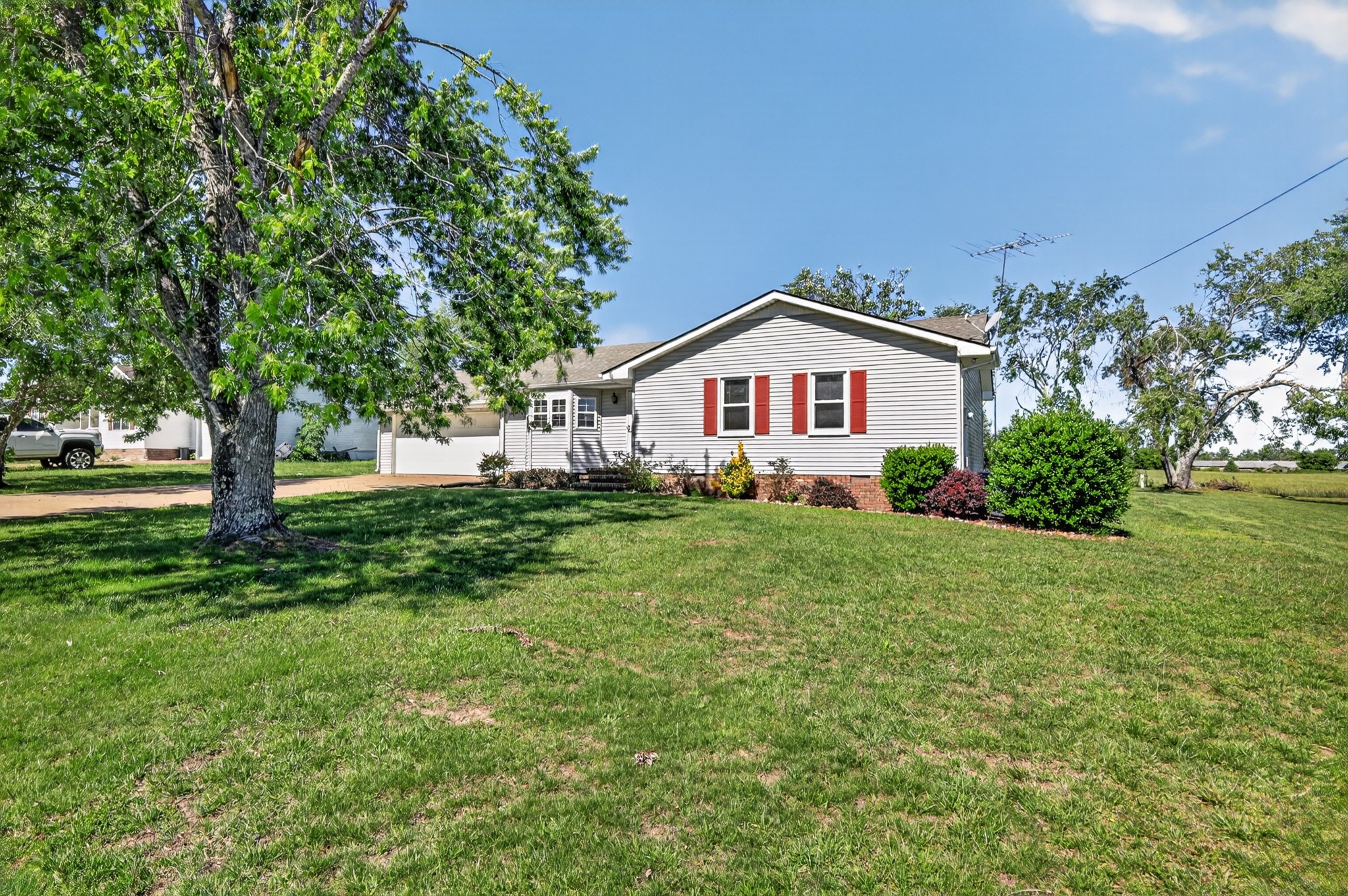 630 Edgefield Drive Hohenwald TN 38462