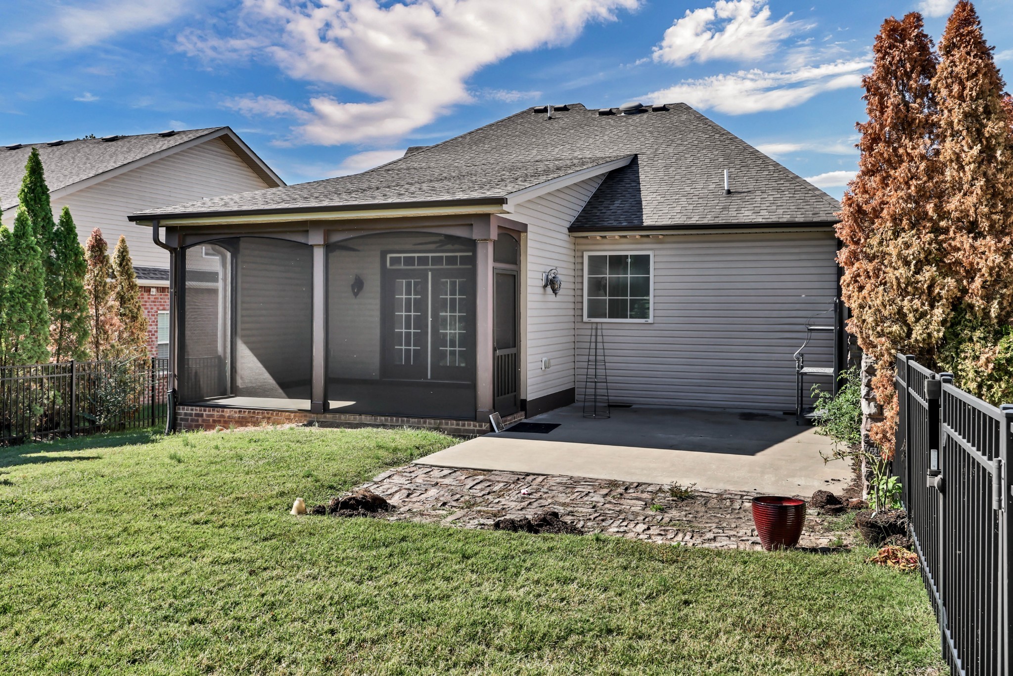 341 Turnberry Circle Clarksville TN 37043