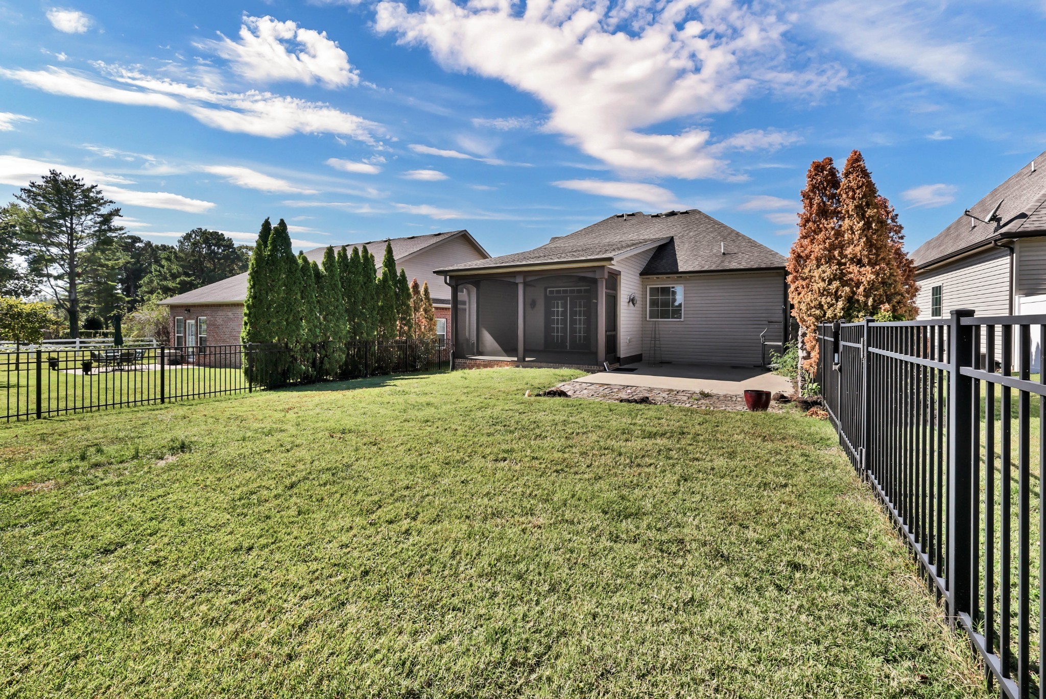 341 Turnberry Circle Clarksville TN 37043