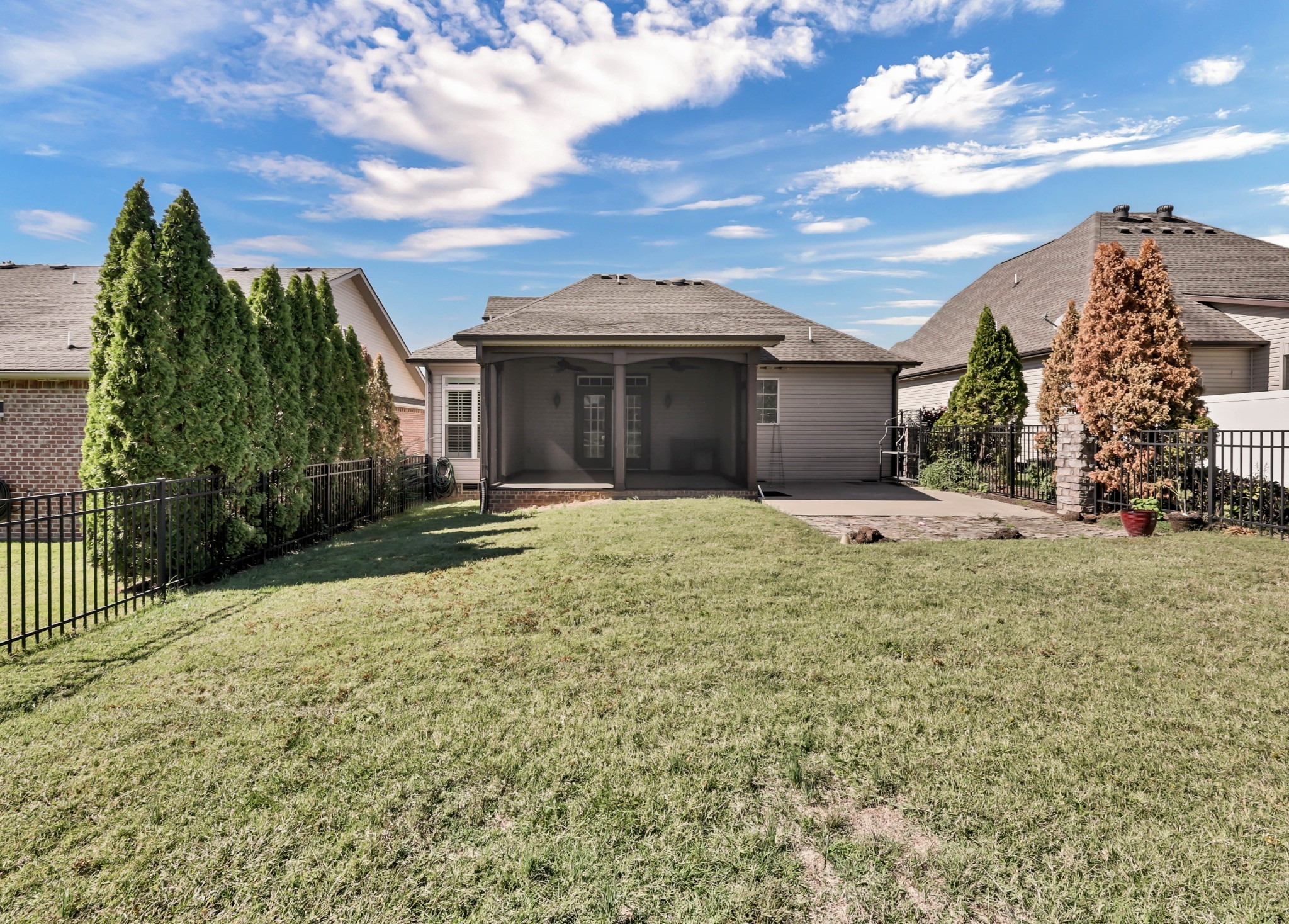 341 Turnberry Circle Clarksville TN 37043