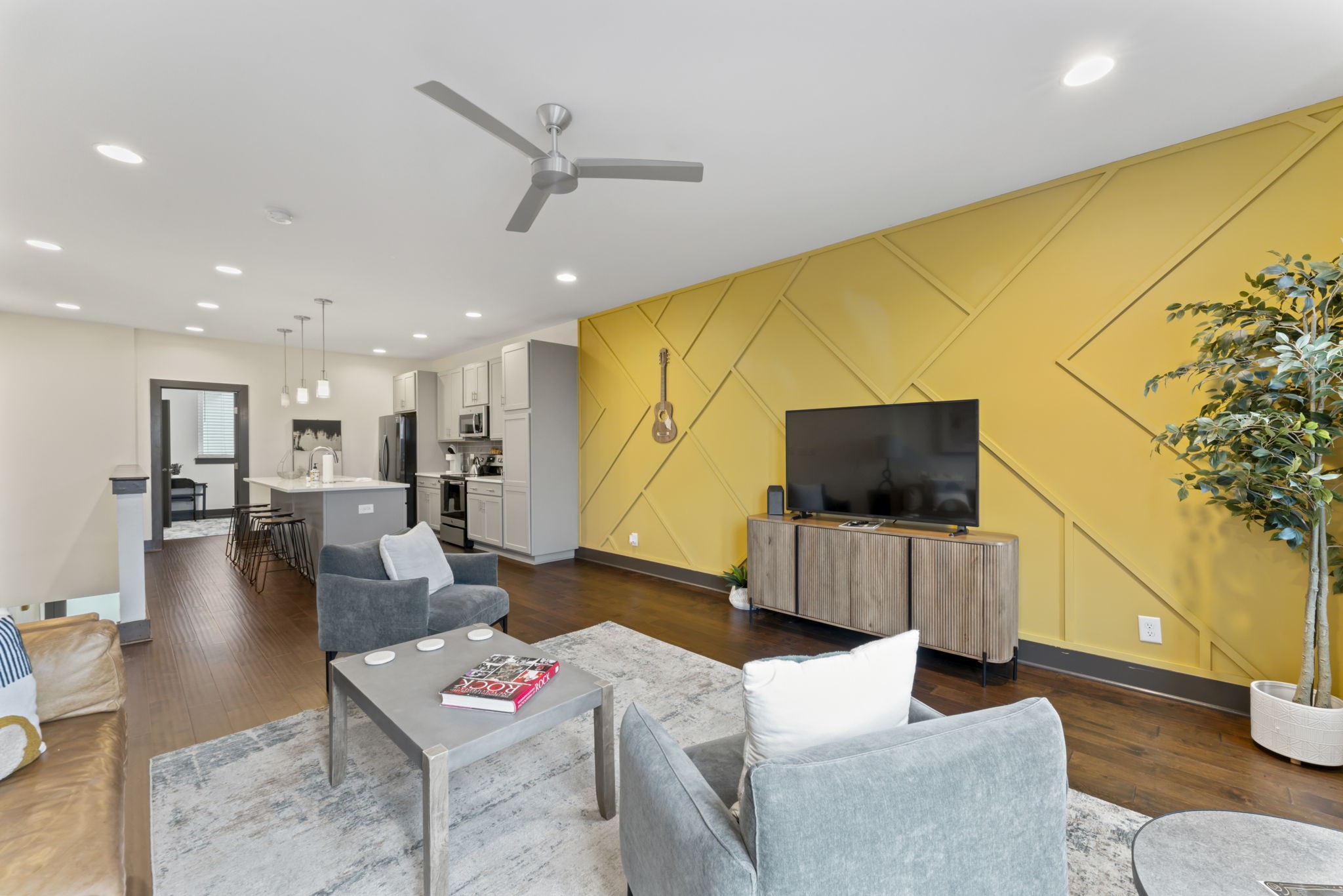 64 Fern Avenue Nashville TN 37207