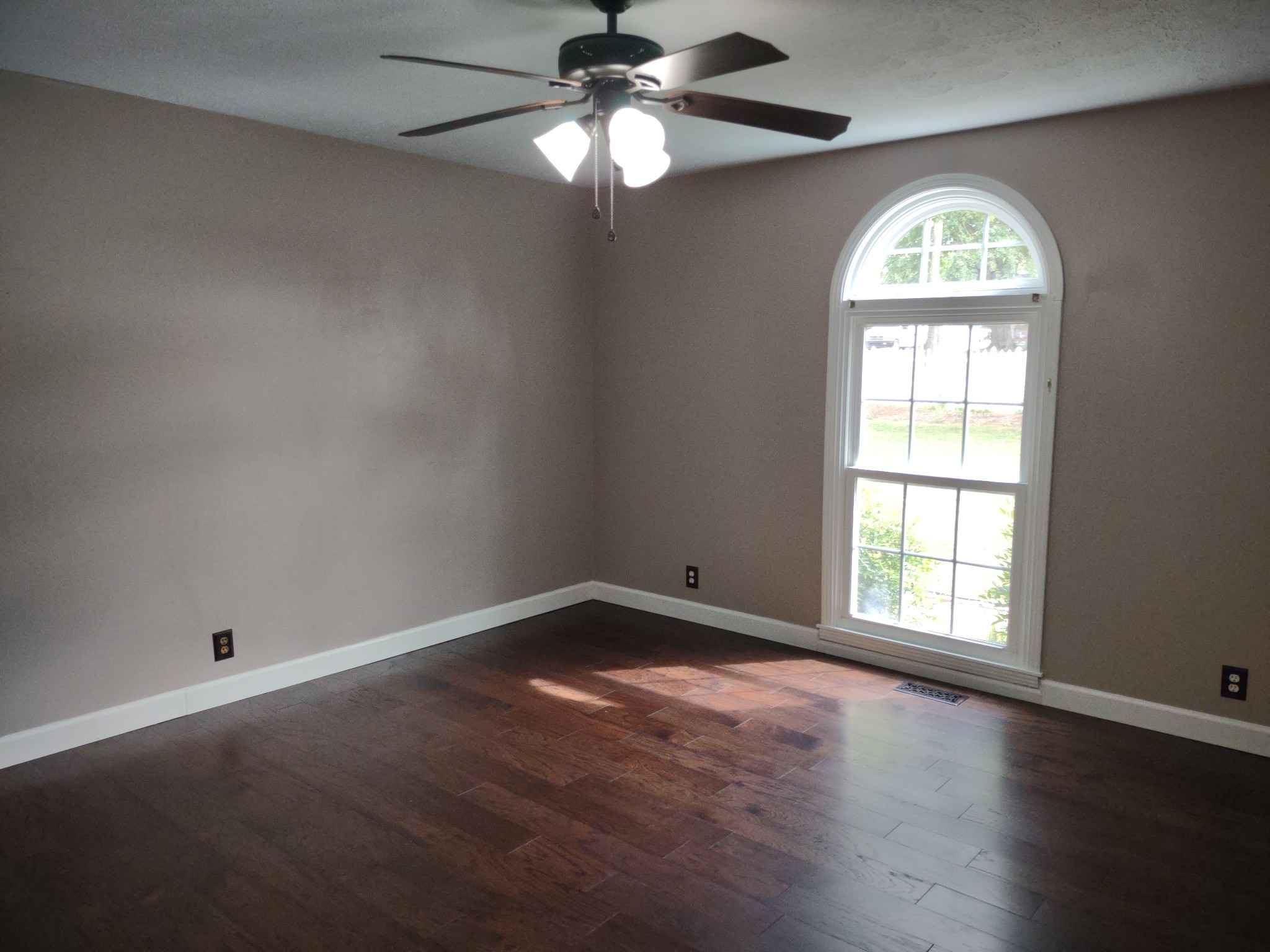 5317 New Chapel Road Springfield TN 37172