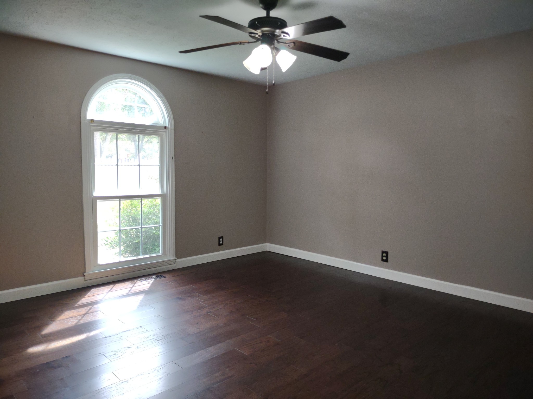 5317 New Chapel Road Springfield TN 37172