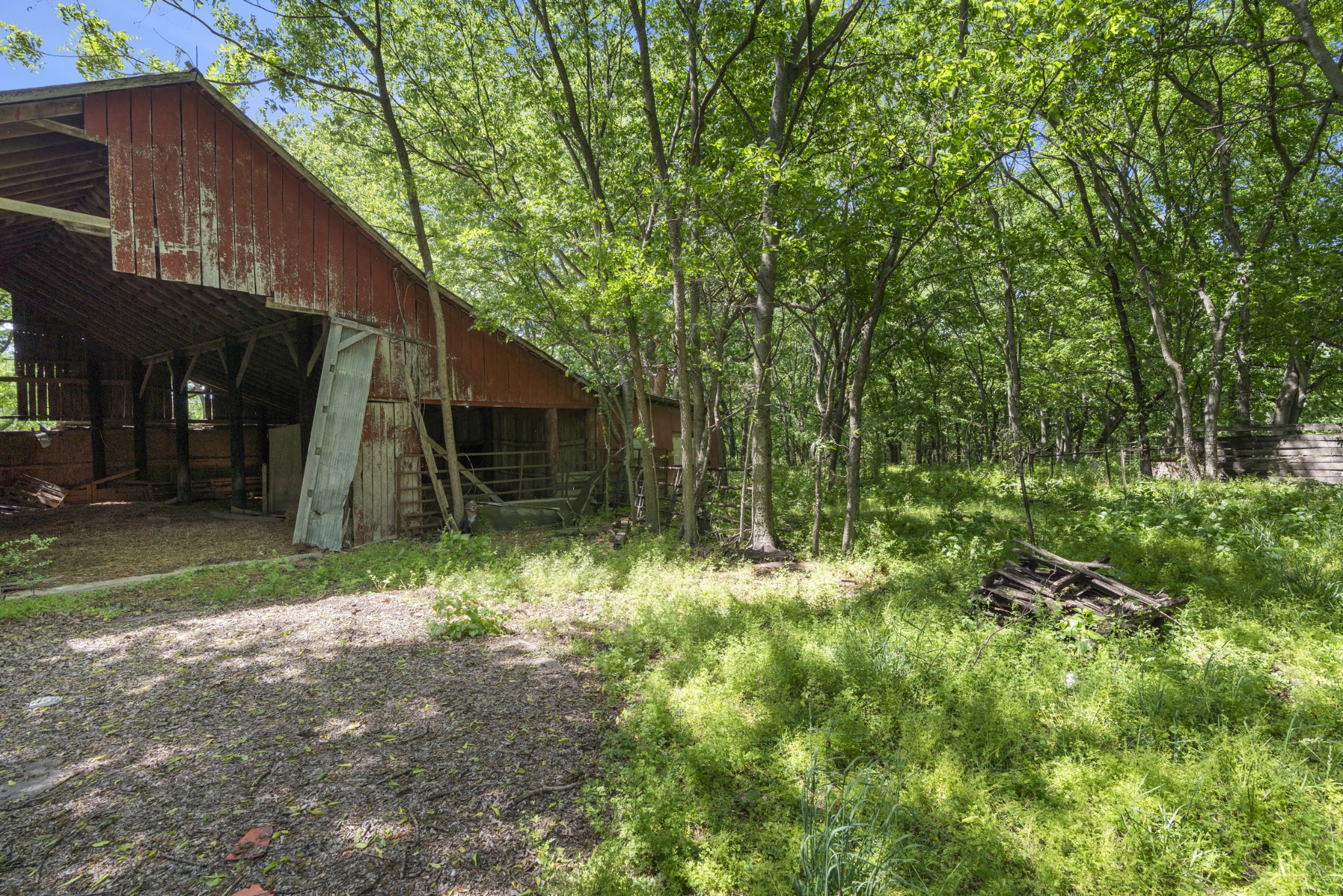 5078 Ezbon Holland Road Springfield TN 37172