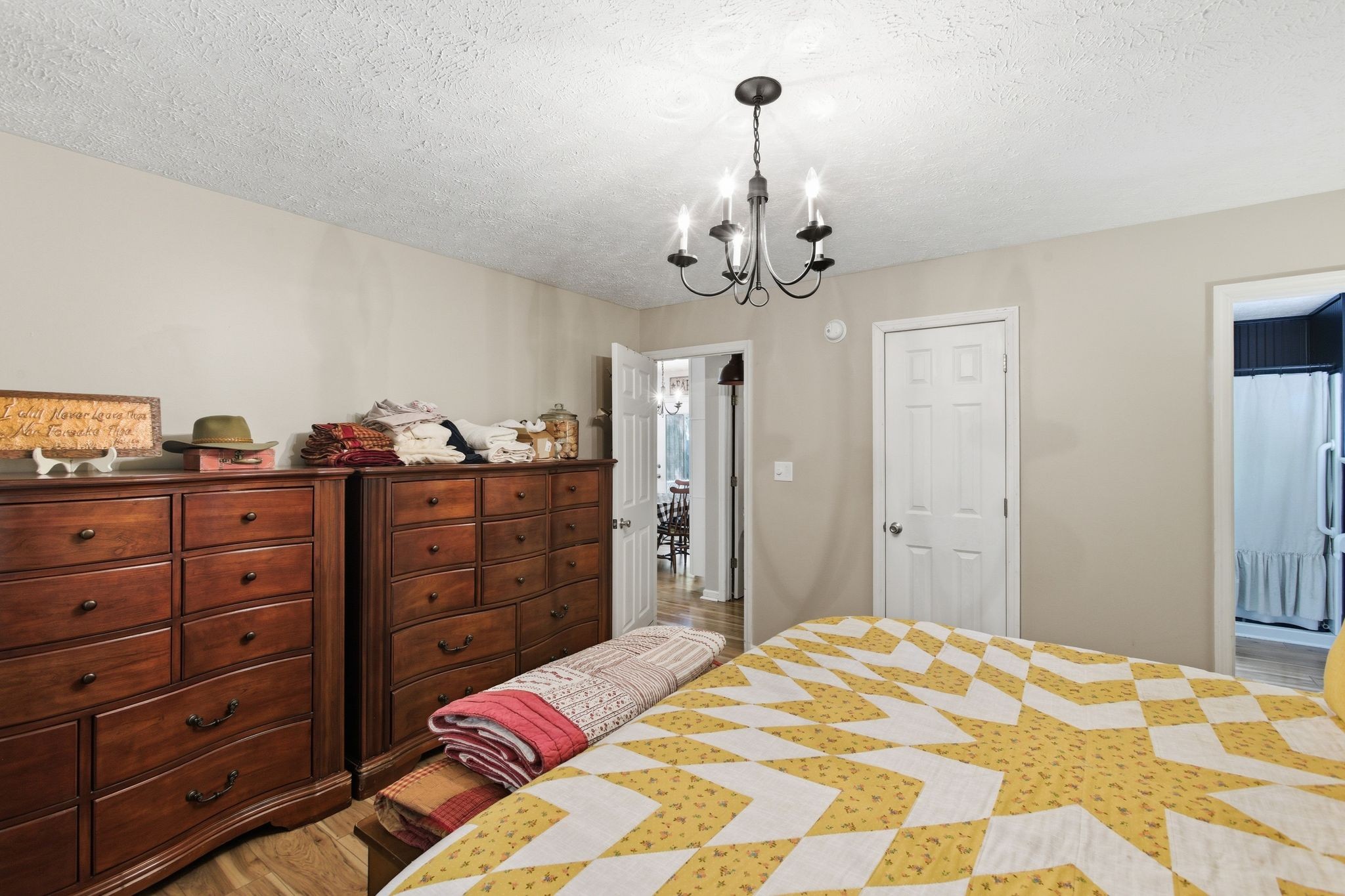 1015 Pin Oak Drive Dickson TN 37055