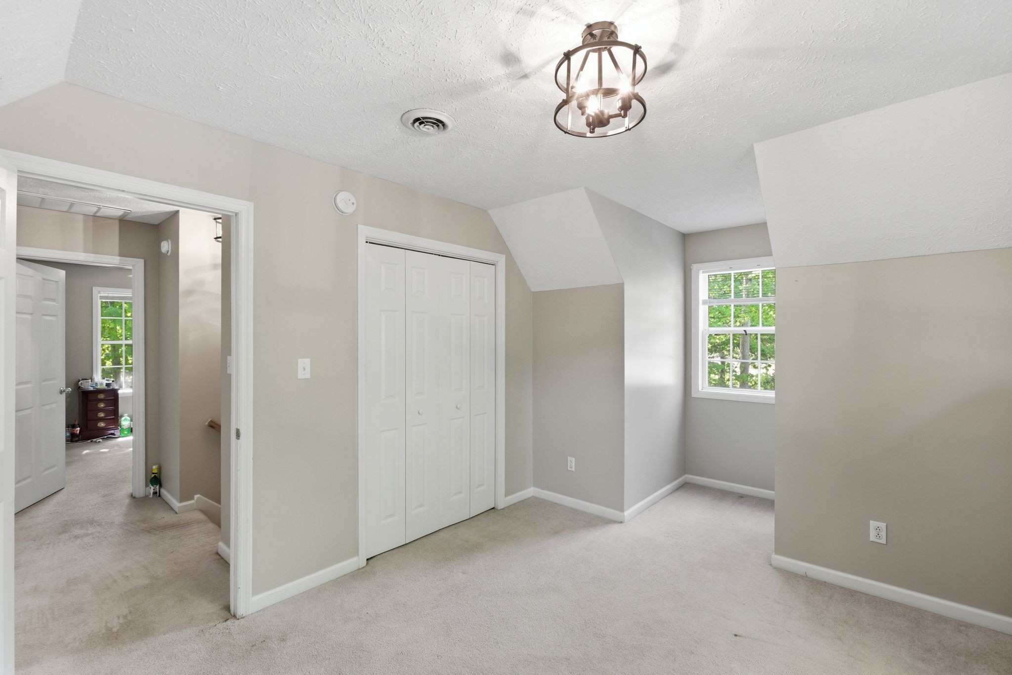 1015 Pin Oak Drive Dickson TN 37055
