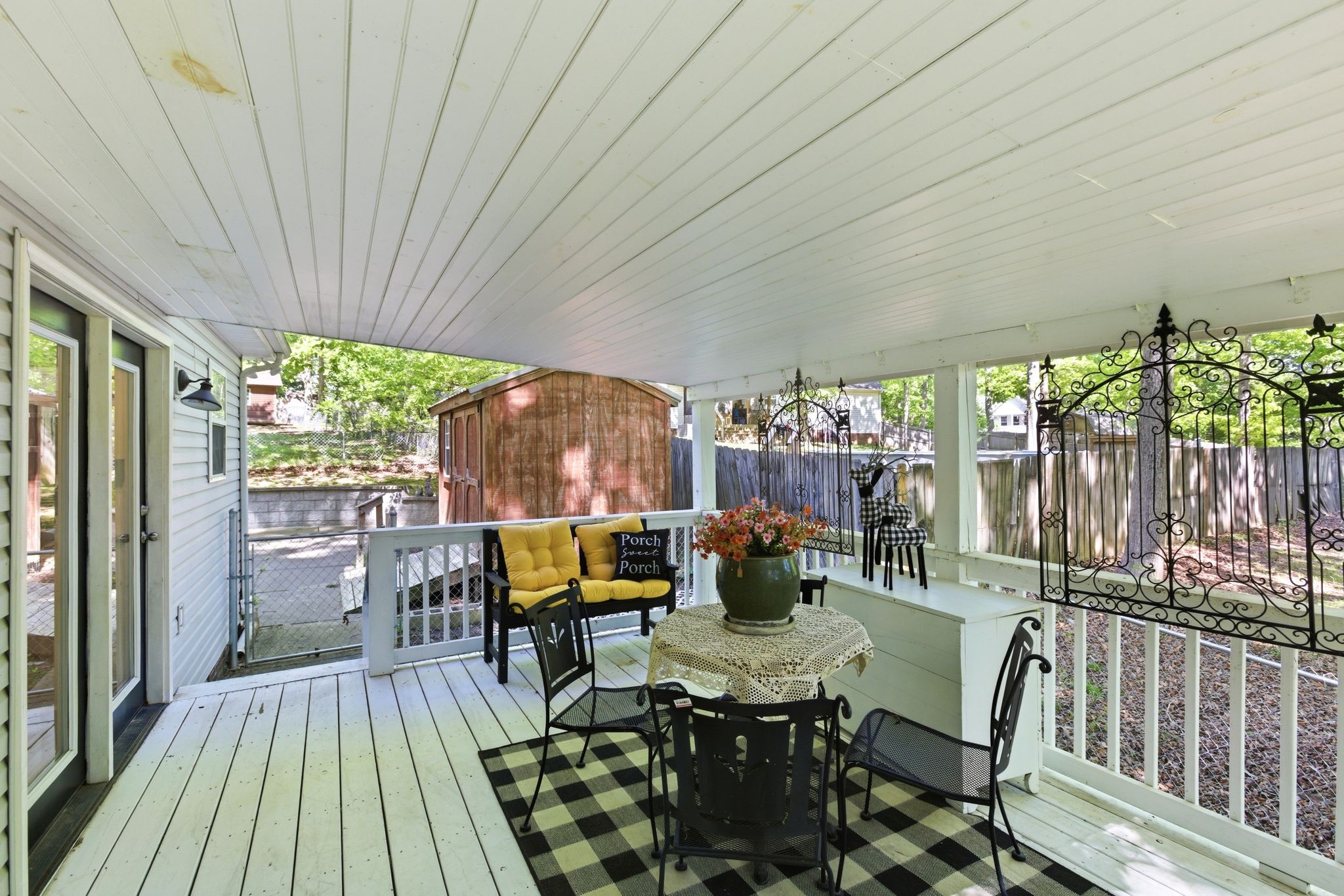1015 Pin Oak Drive Dickson TN 37055