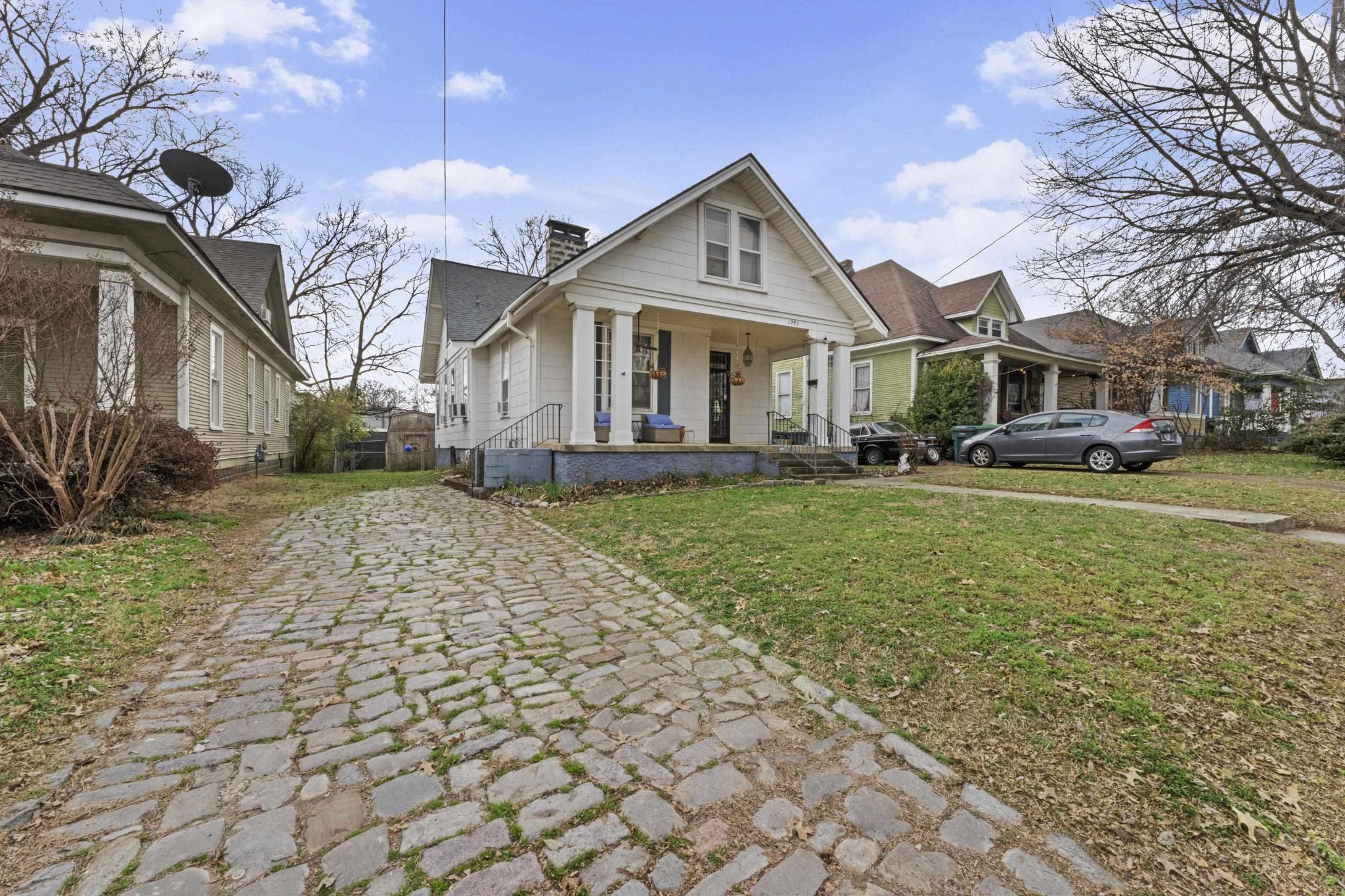1995 Court Avenue Memphis TN 38104