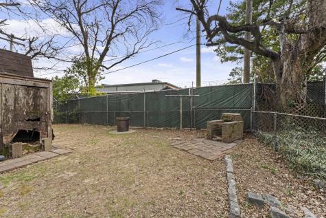 1995 Court Avenue Memphis TN 38104