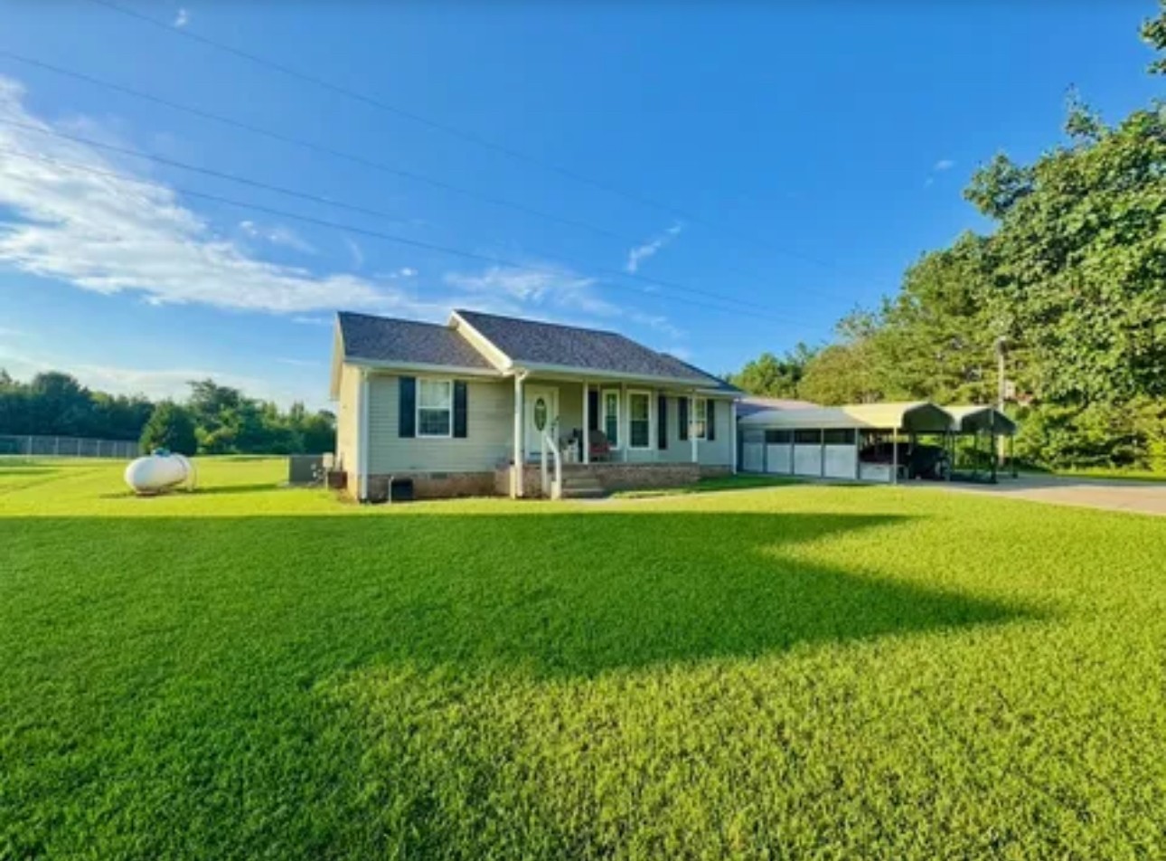 1062 Delmont Church Road Cadiz KY 42211