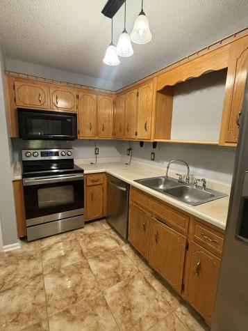 1062 Delmont Church Road Cadiz KY 42211