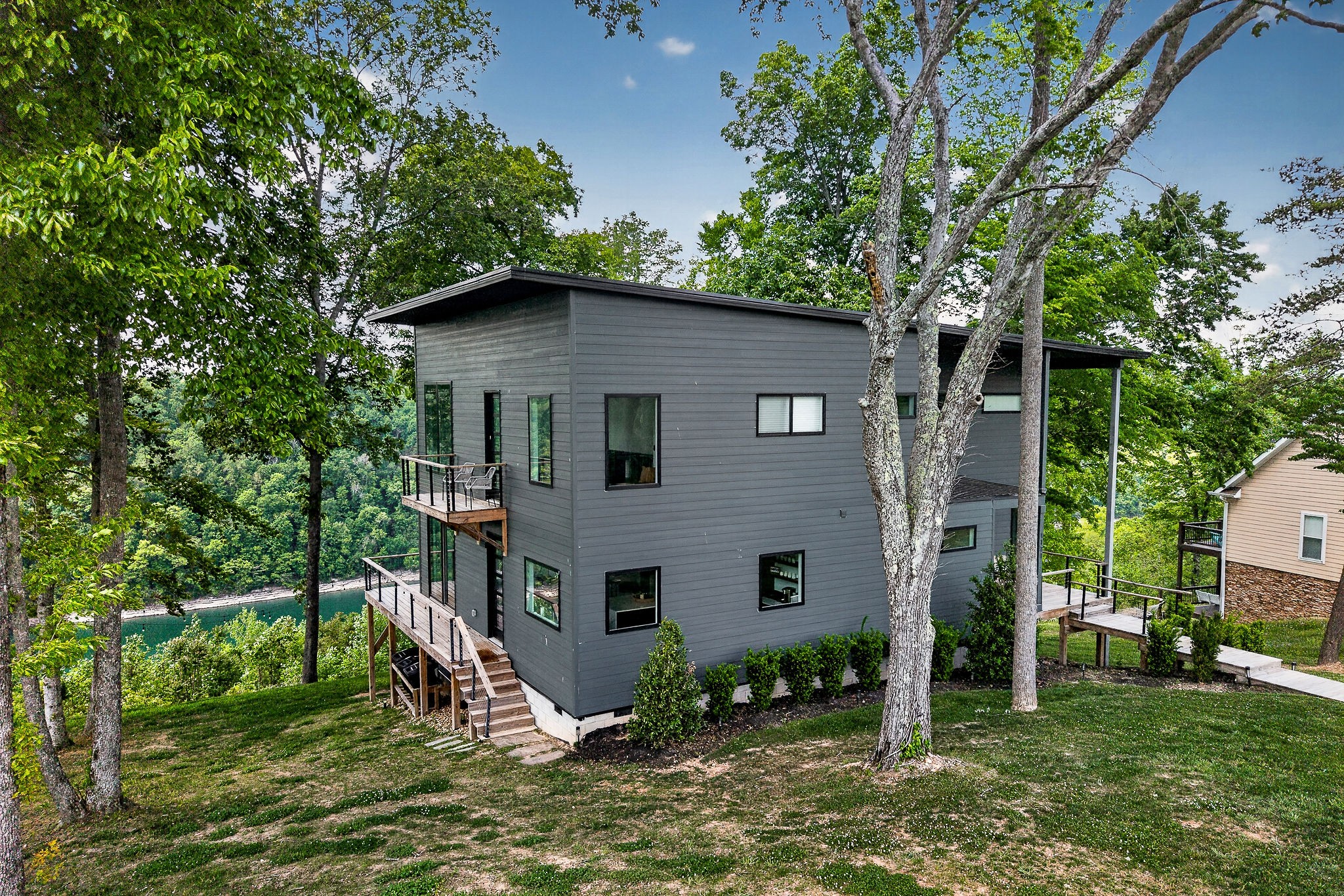 1171 Hutchins Bend Road, W Sparta TN 38583