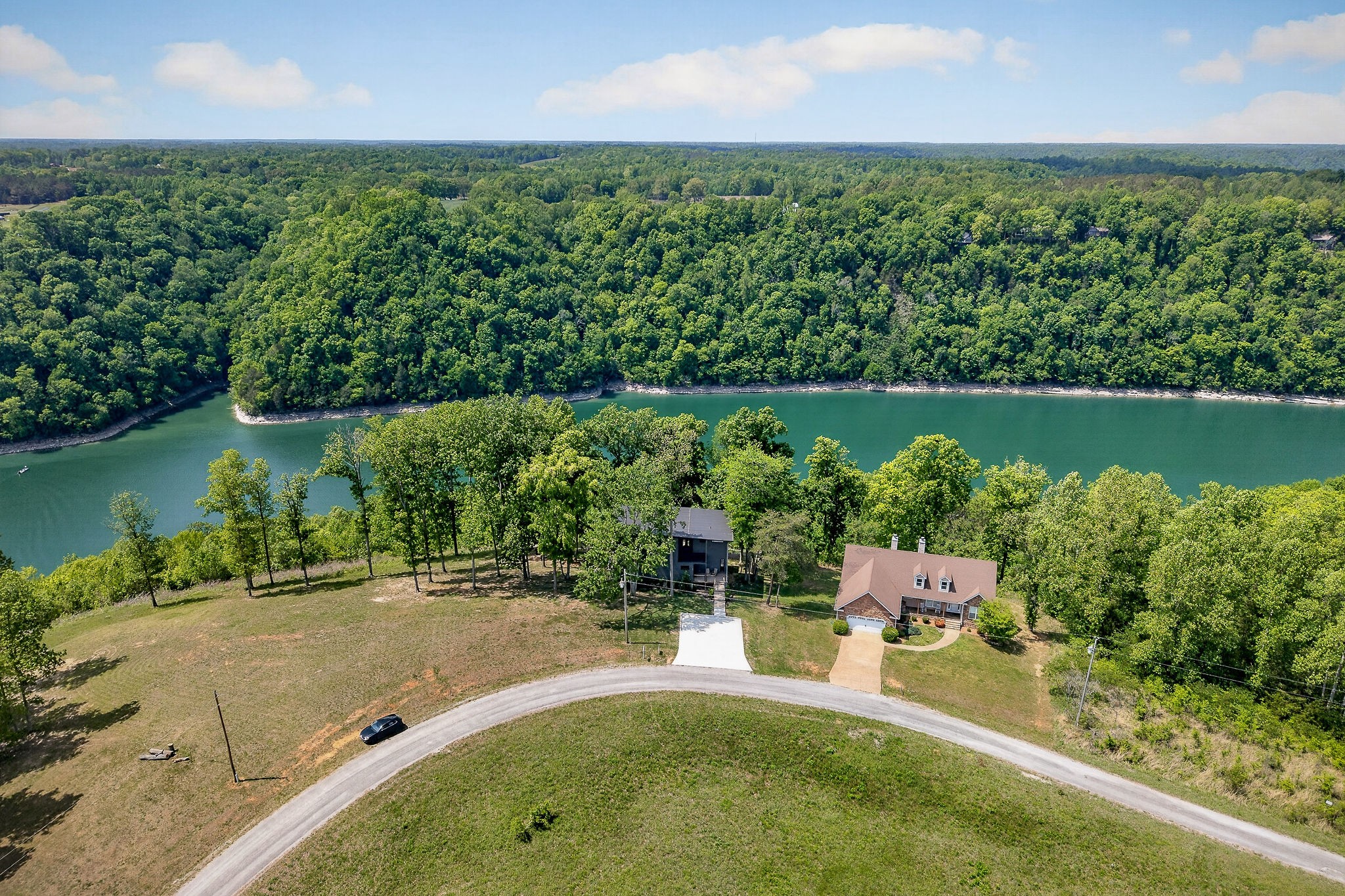 1171 Hutchins Bend Road, W Sparta TN 38583