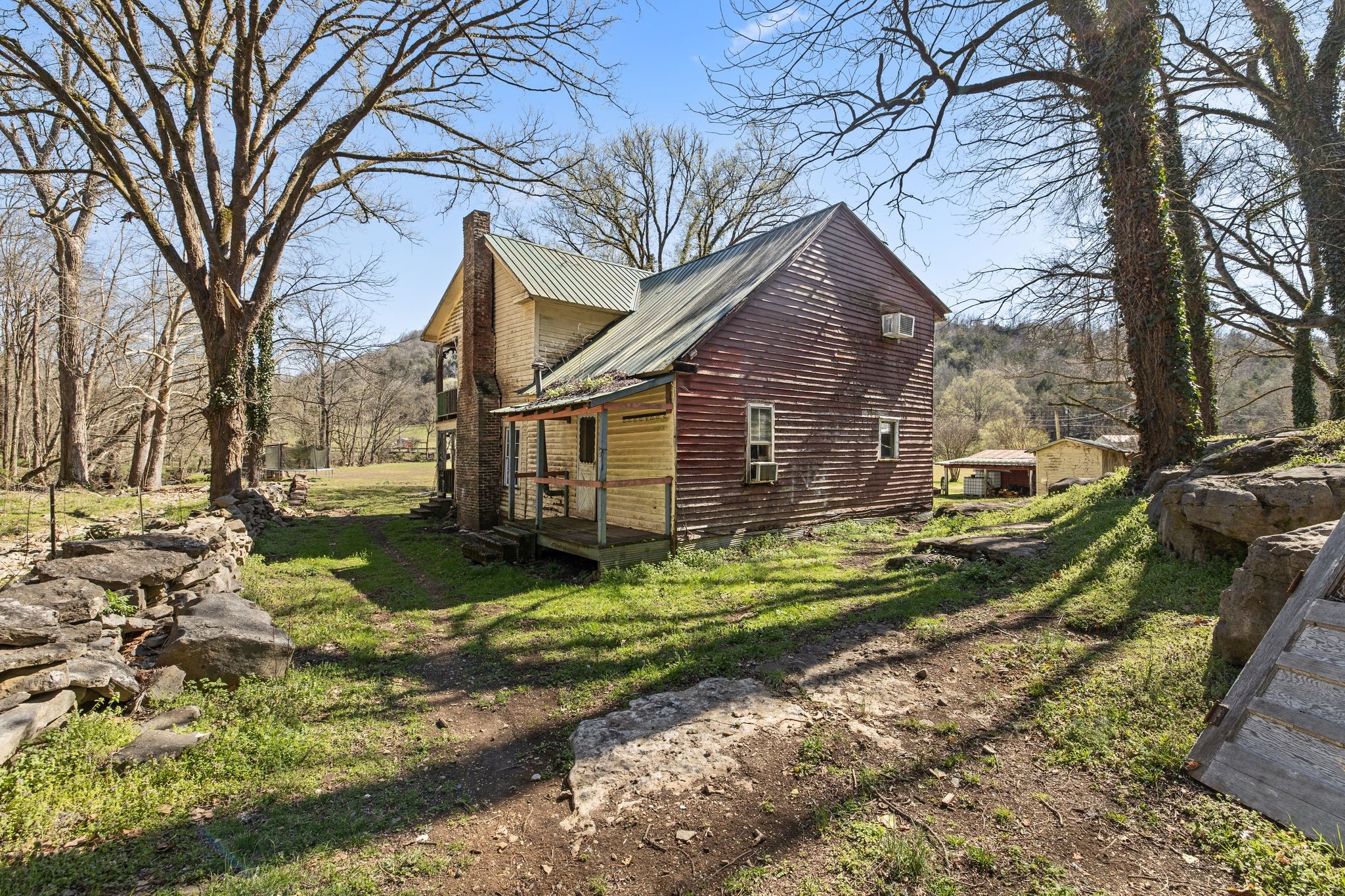 2203 Stones River Road Woodbury TN 37190