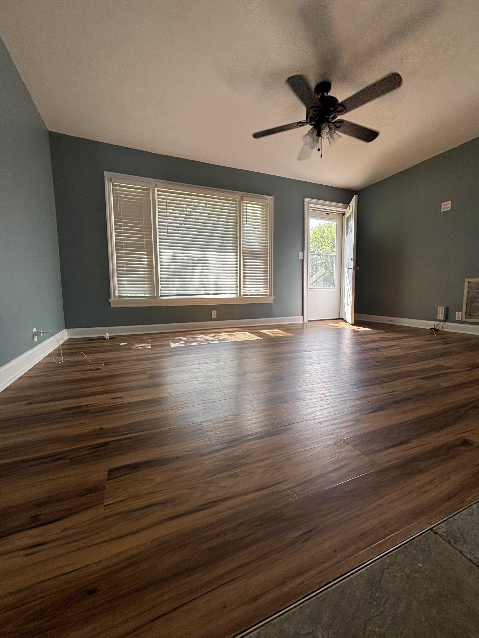 216 Daleview Avenue Gallatin TN 37066