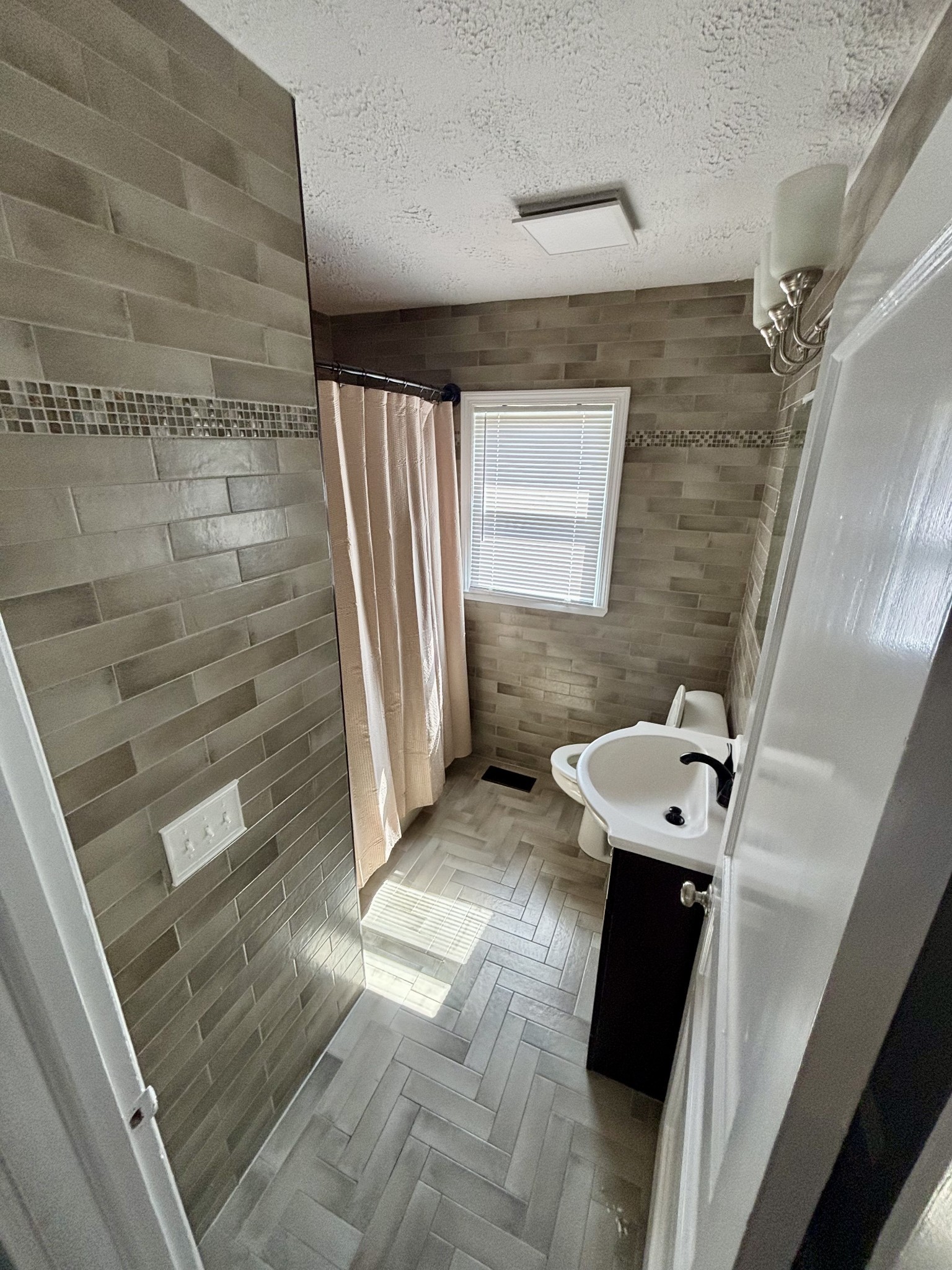 216 Daleview Avenue Gallatin TN 37066