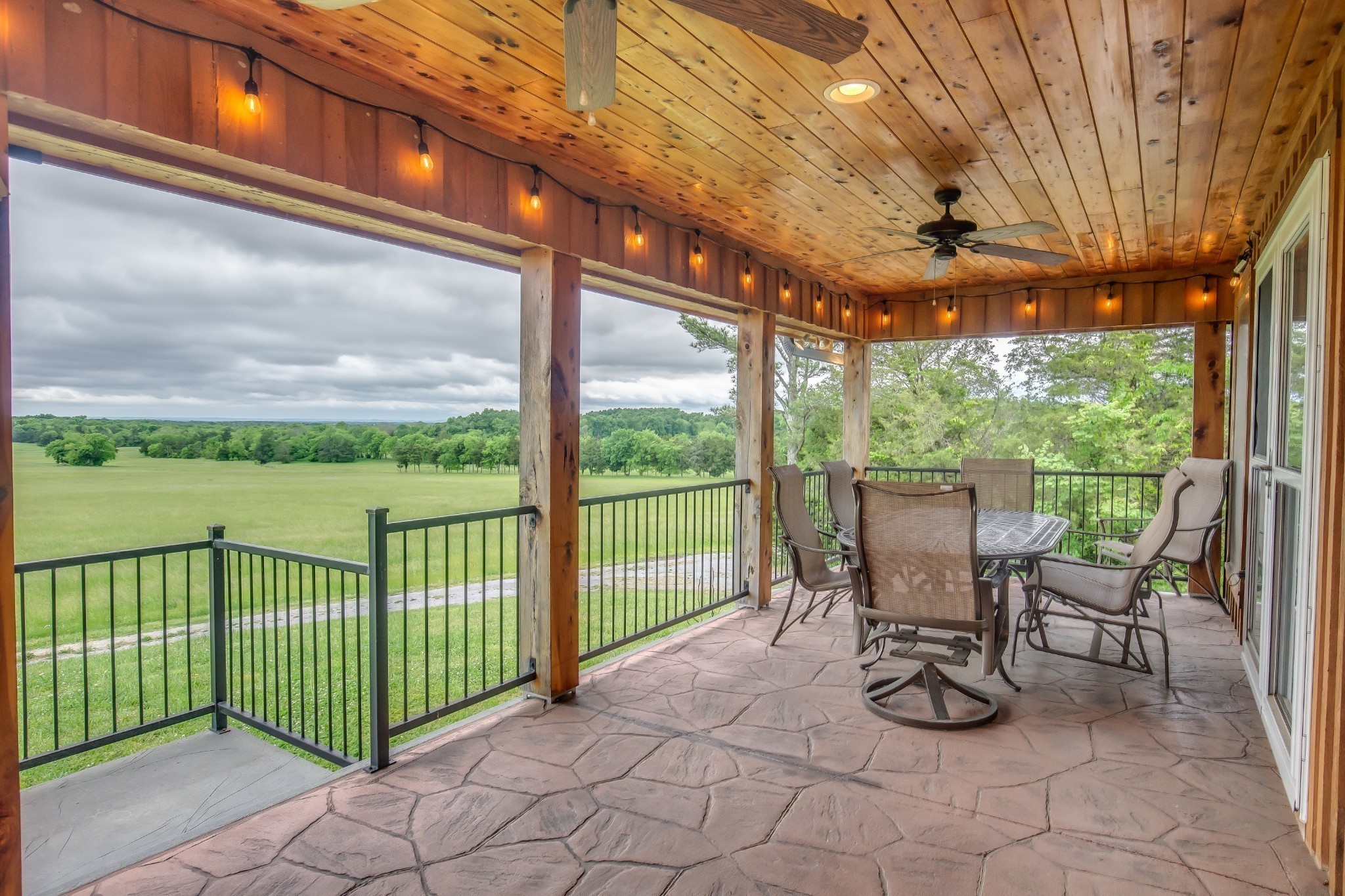 521 Coop Road Bell Buckle TN 37020