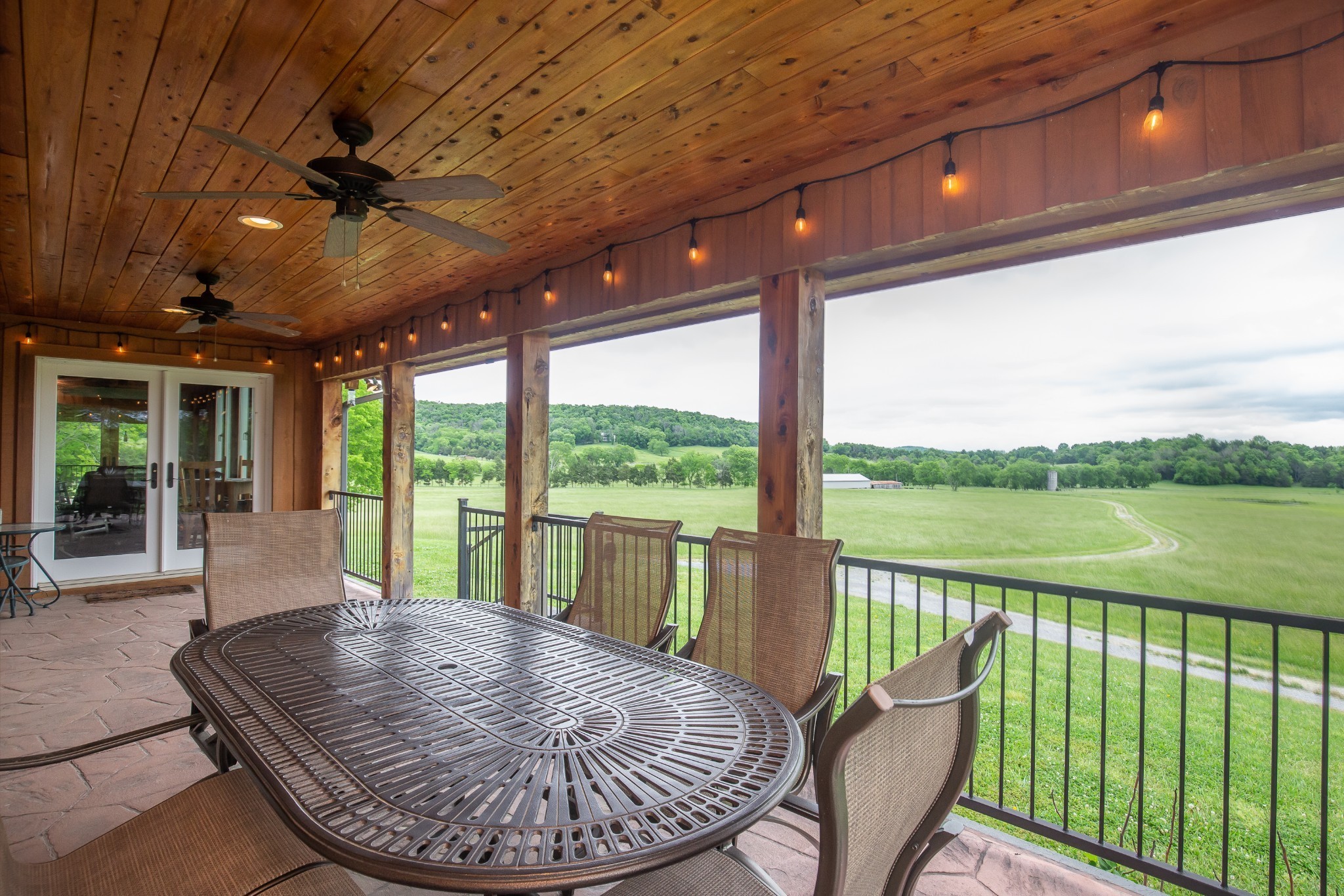 521 Coop Road Bell Buckle TN 37020