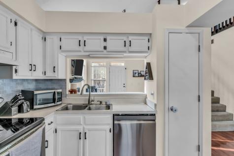 5500 Knollcrest Hermitage TN 37076