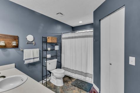 5500 Knollcrest Hermitage TN 37076