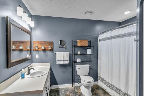 5500 Knollcrest Hermitage TN 37076