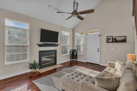 5500 Knollcrest Hermitage TN 37076