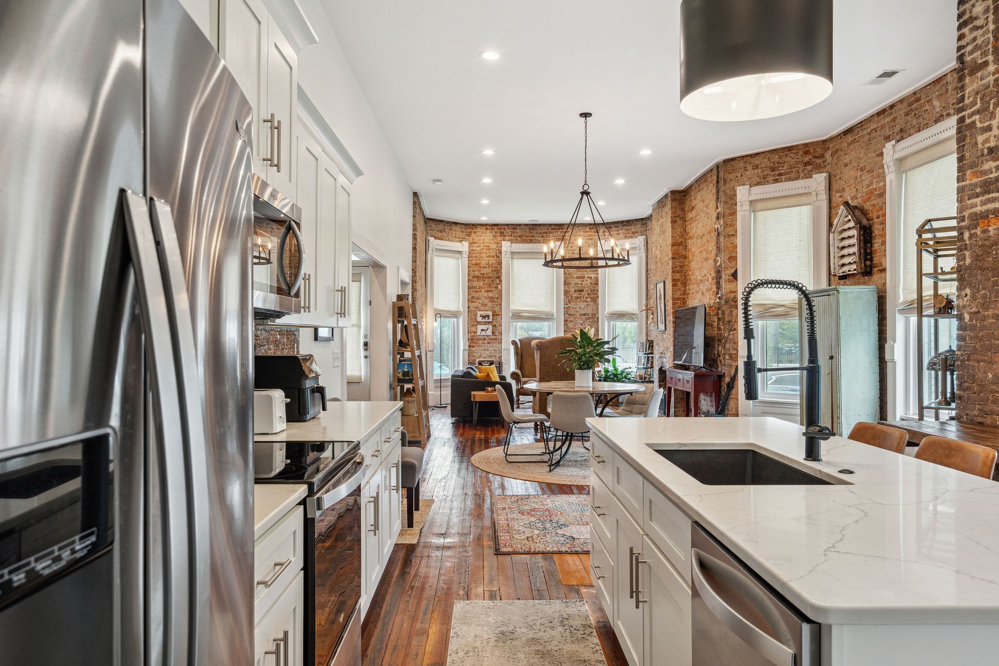 1118 3rd Ave, S Nashville TN 37210