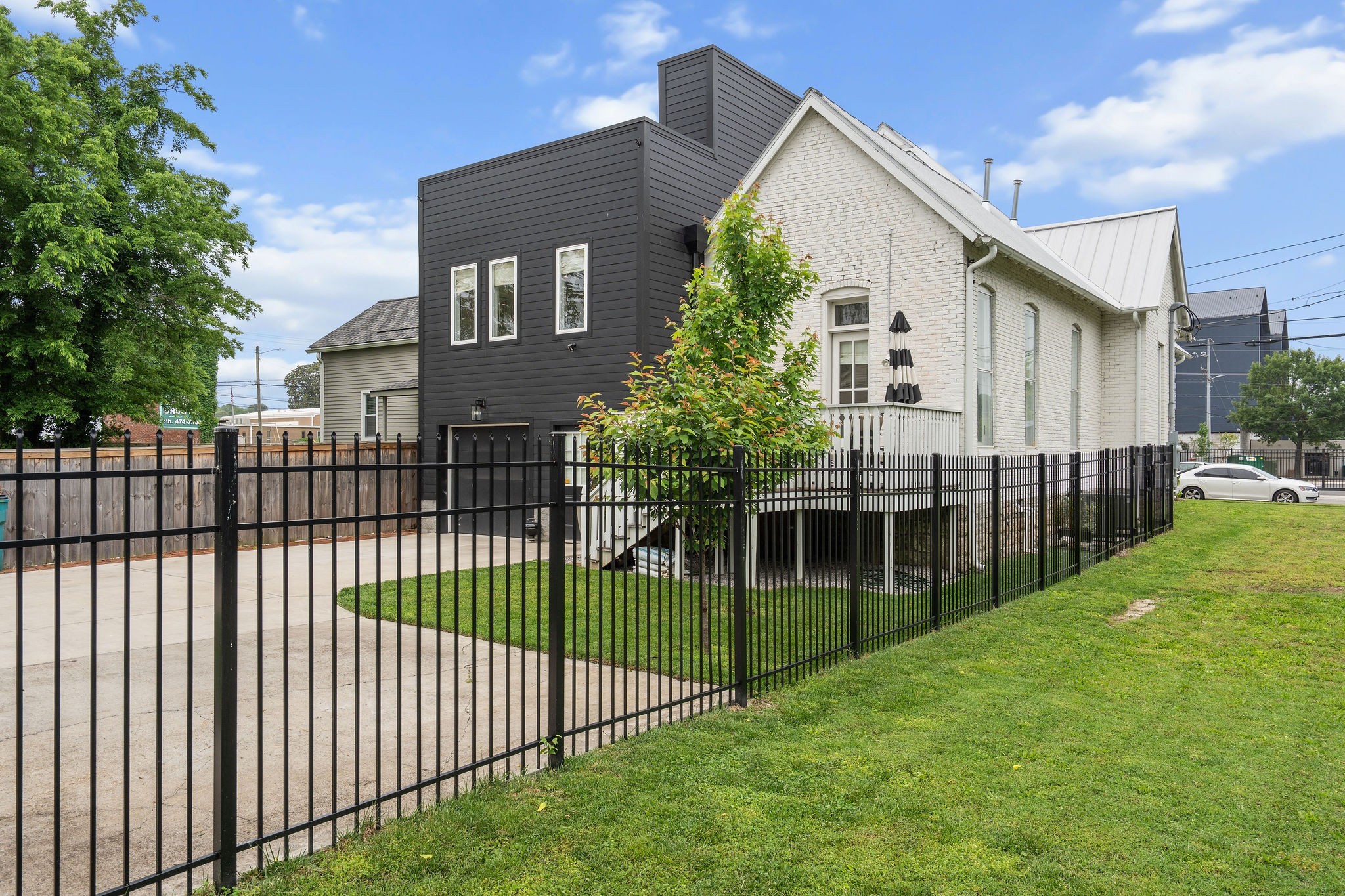 1118 3rd Ave, S Nashville TN 37210