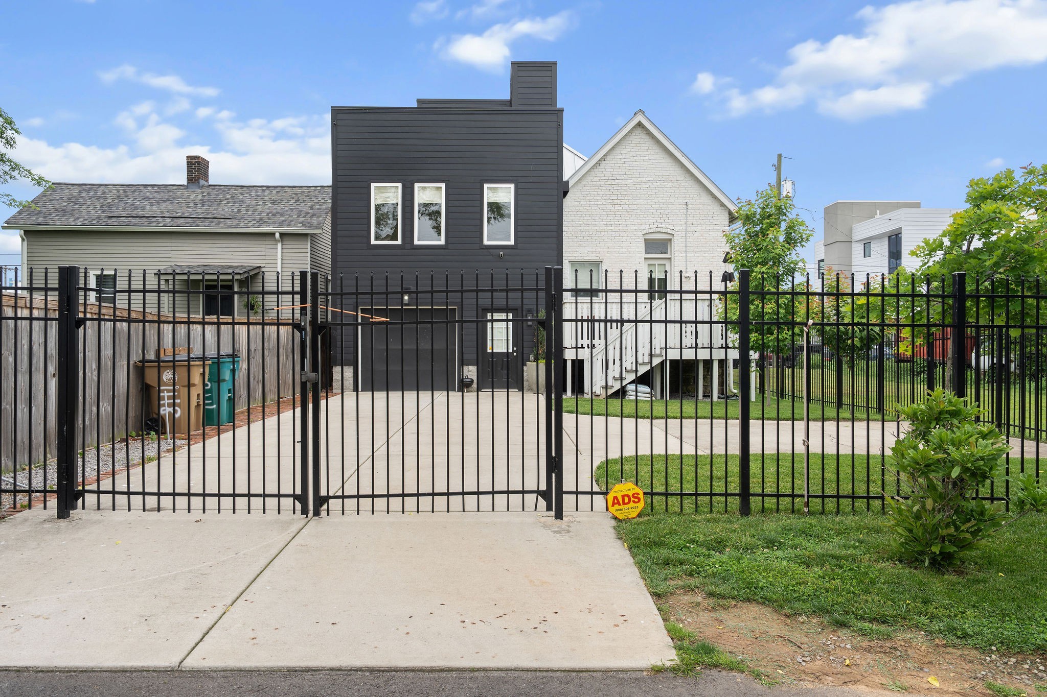 1118 3rd Ave, S Nashville TN 37210