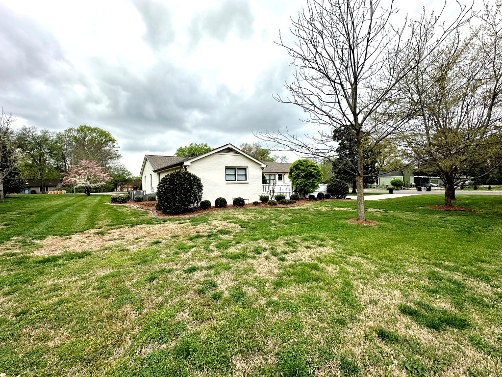 2318 Riverview Drive Murfreesboro TN 37129