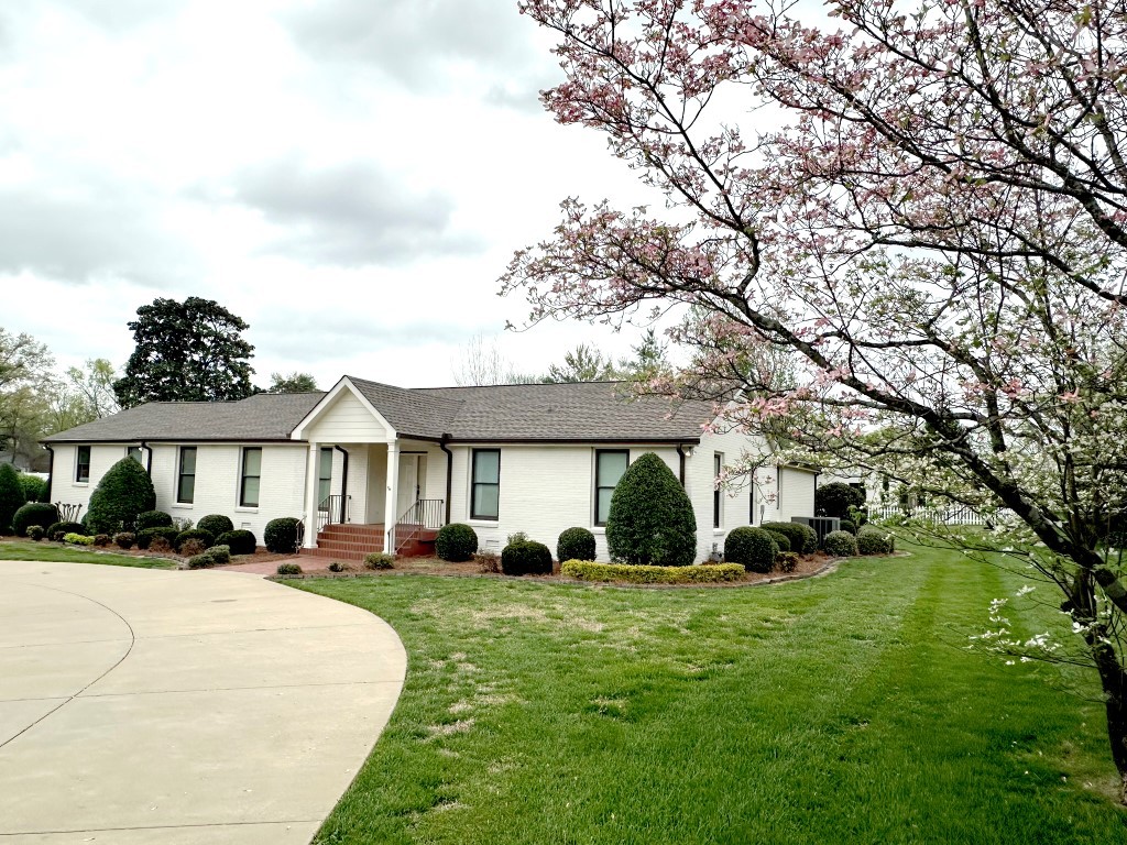 2318 Riverview Drive Murfreesboro TN 37129