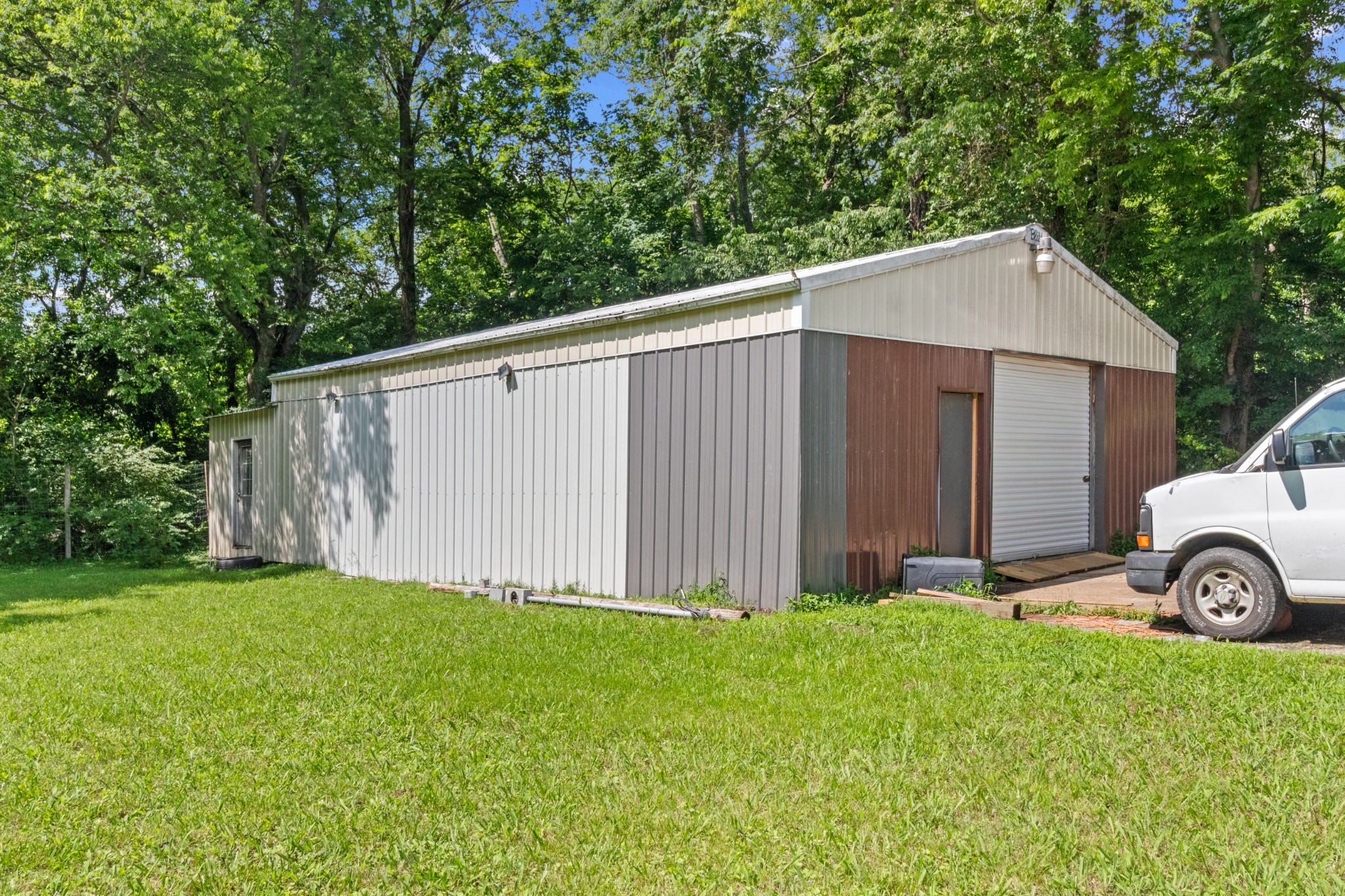 8302 Lawrenceburg Highway Mount Pleasant TN 38474