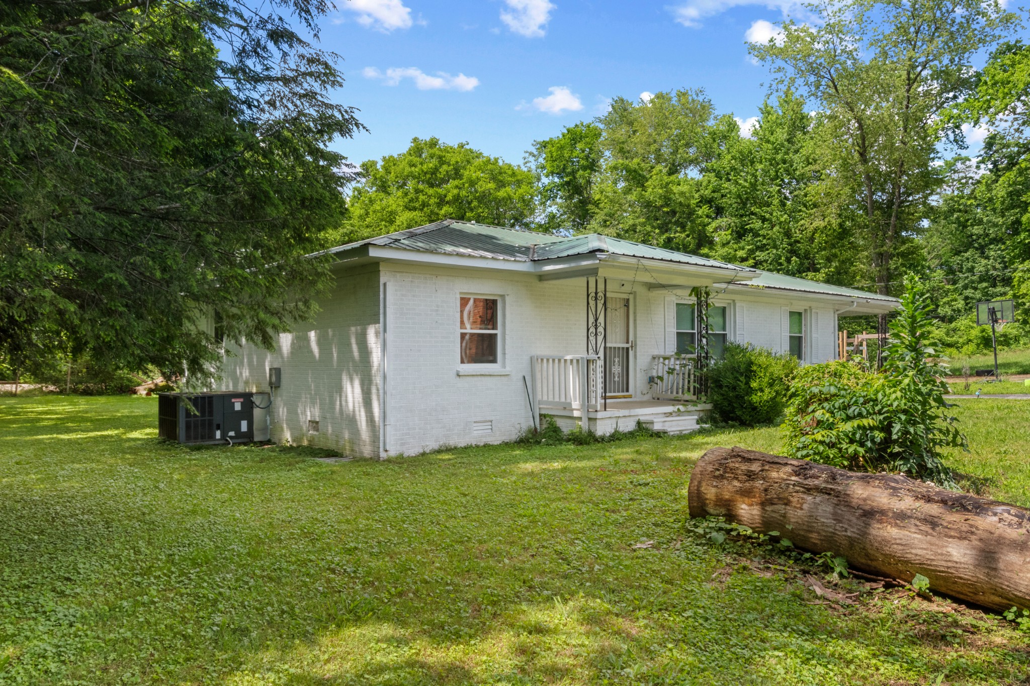 8302 Lawrenceburg Highway Mount Pleasant TN 38474