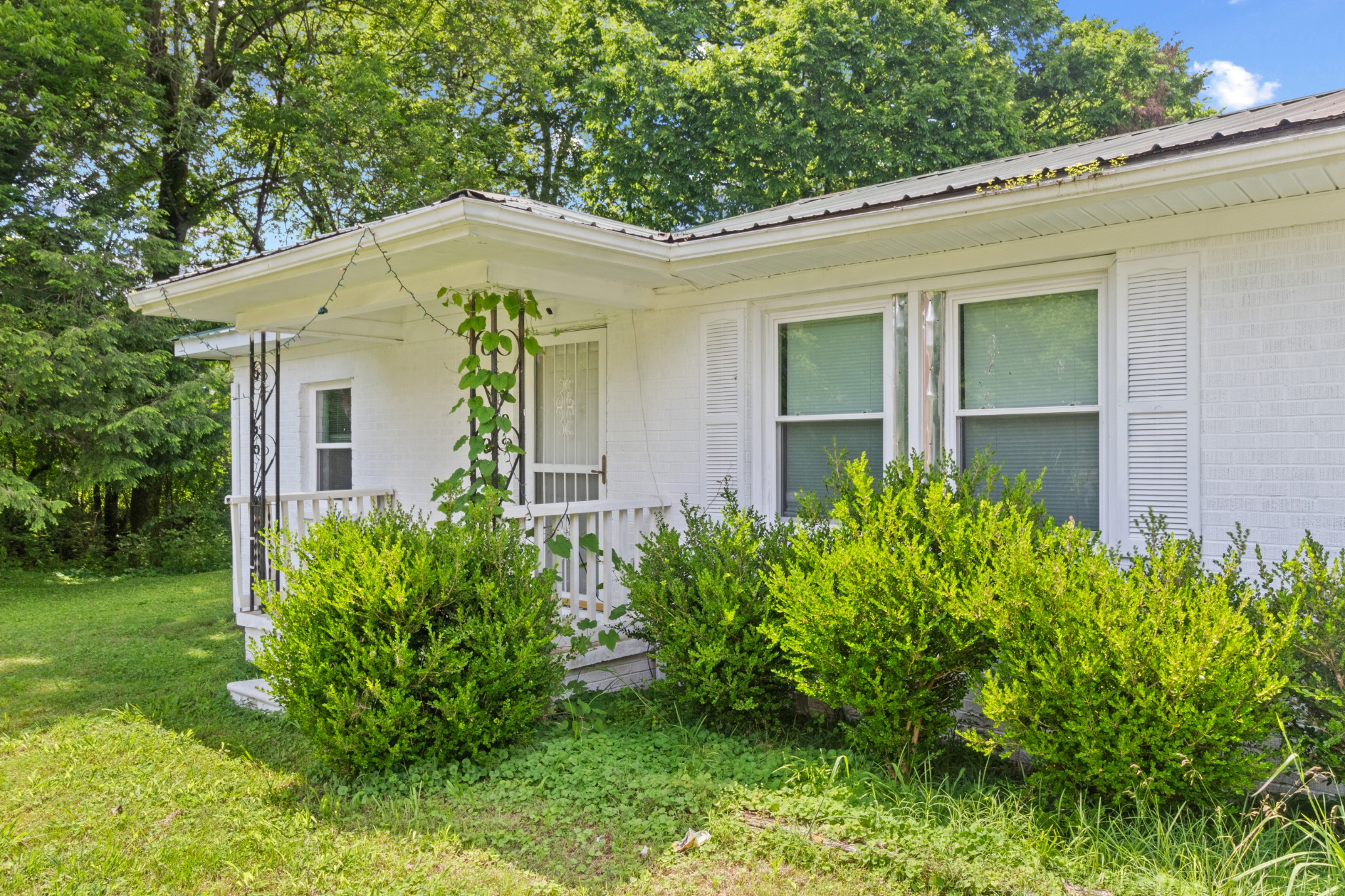 8302 Lawrenceburg Highway Mount Pleasant TN 38474