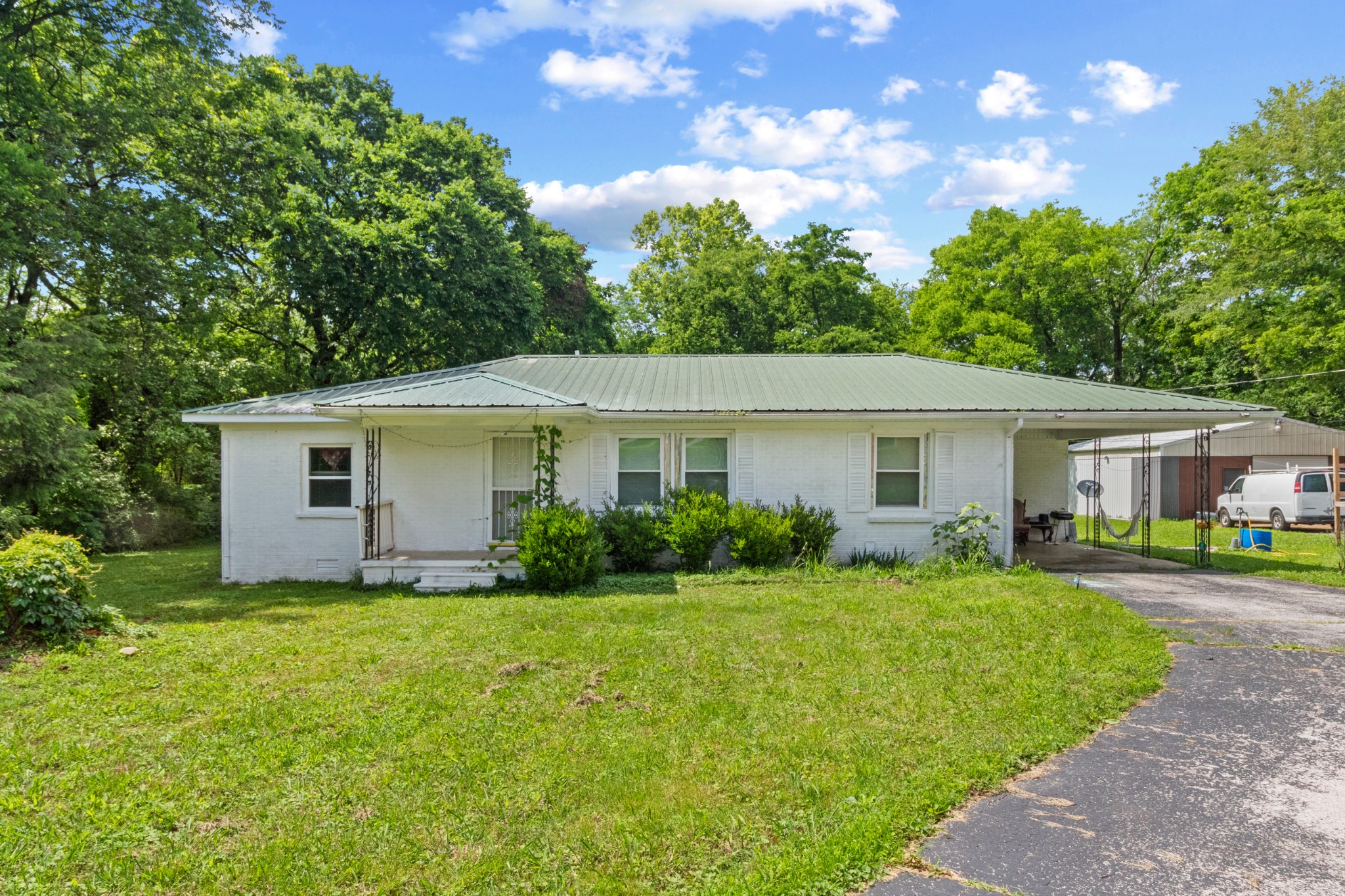 8302 Lawrenceburg Highway Mount Pleasant TN 38474