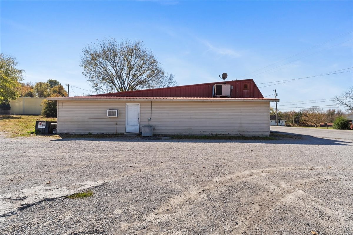 1693 Nashville Highway Lewisburg TN 37091