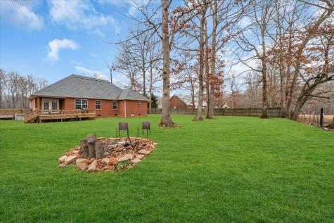 306 Blackberry Lane Manchester TN 37355