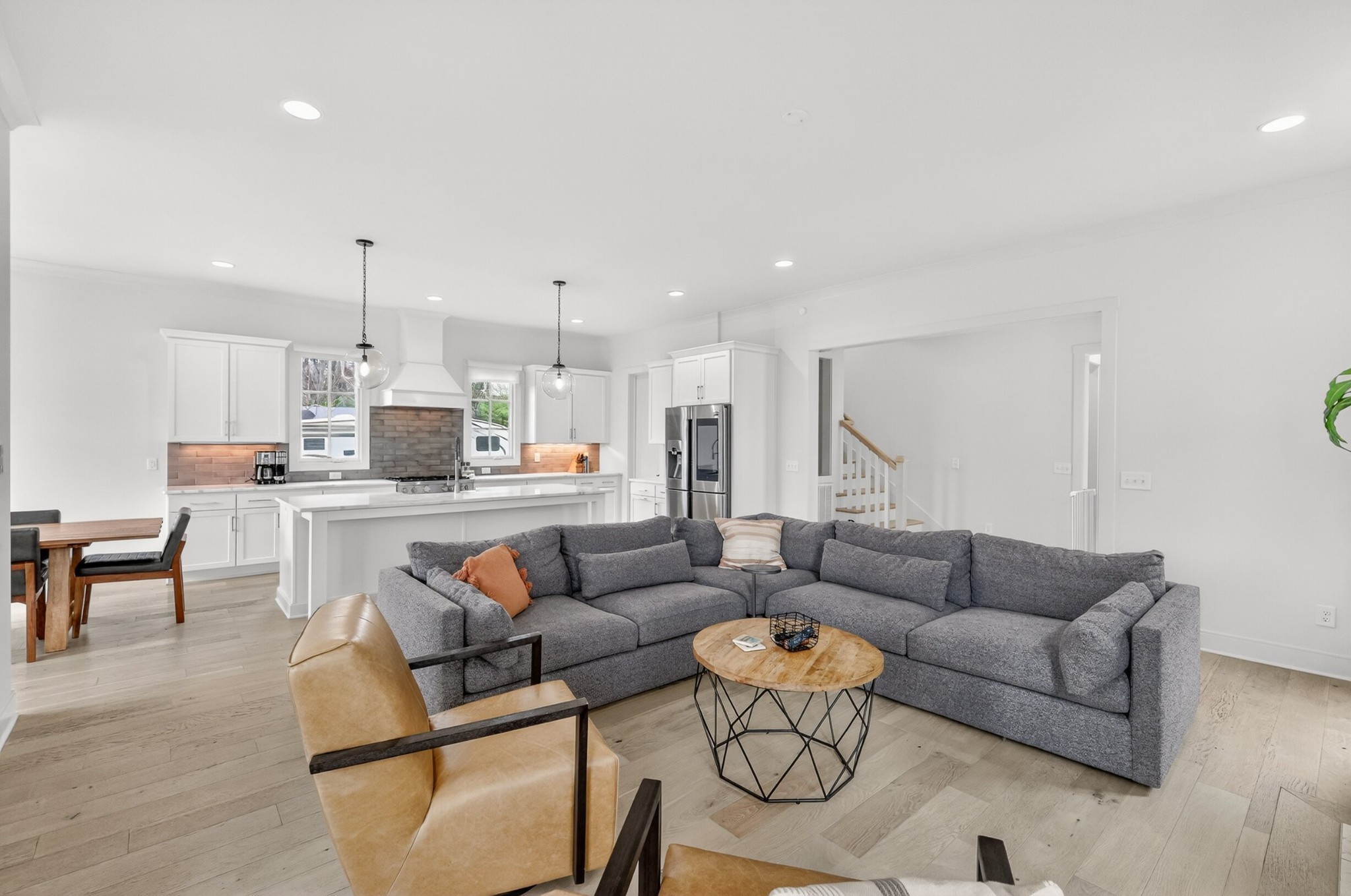 901B Gale Lane Nashville TN 37204