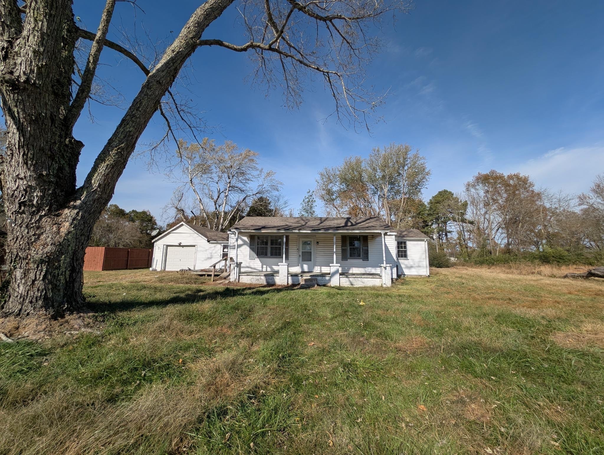 2511 Woodlawn Road Woodlawn TN 37191