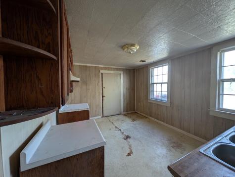 2511 Woodlawn Road Woodlawn TN 37191