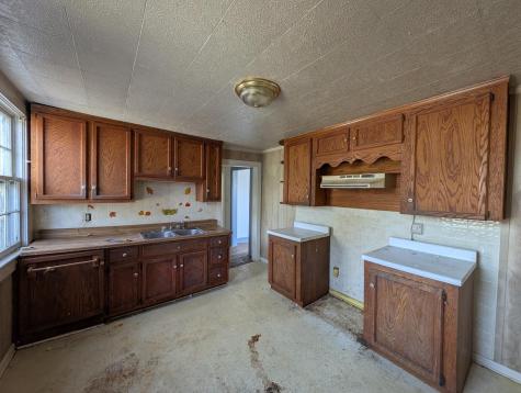 2511 Woodlawn Road Woodlawn TN 37191