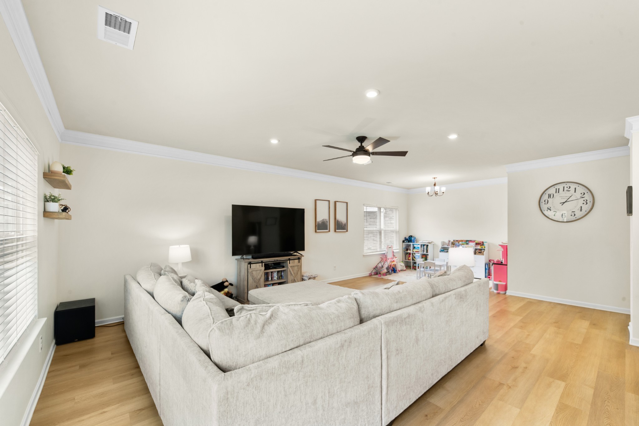 348 Geneva Lane Columbia TN 38401