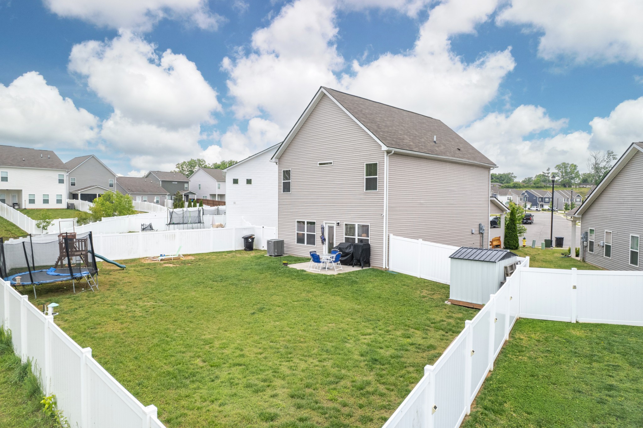348 Geneva Lane Columbia TN 38401
