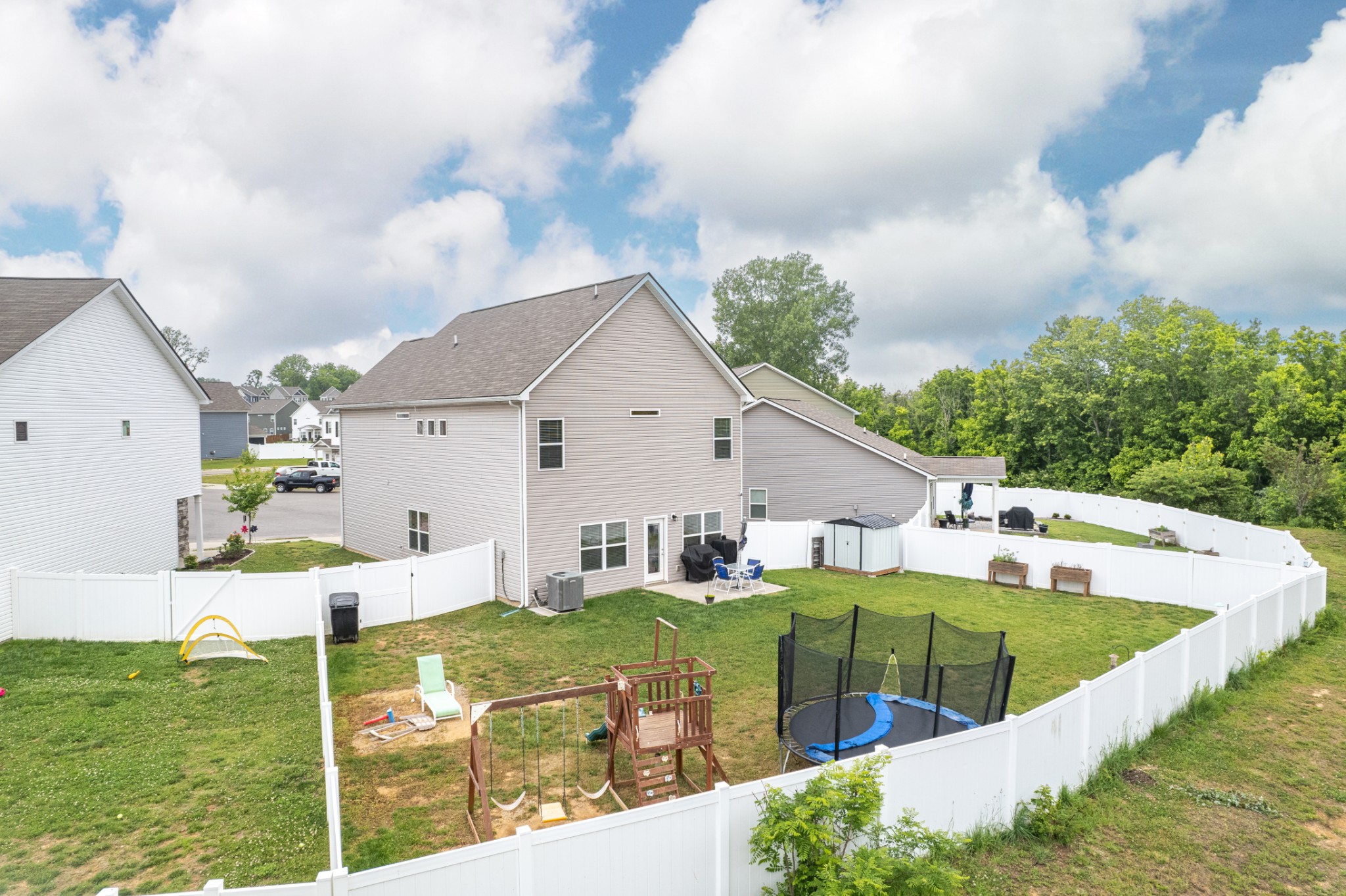 348 Geneva Lane Columbia TN 38401